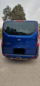 Ford Tourneo Custom - Ford Tourneo Custom: Van