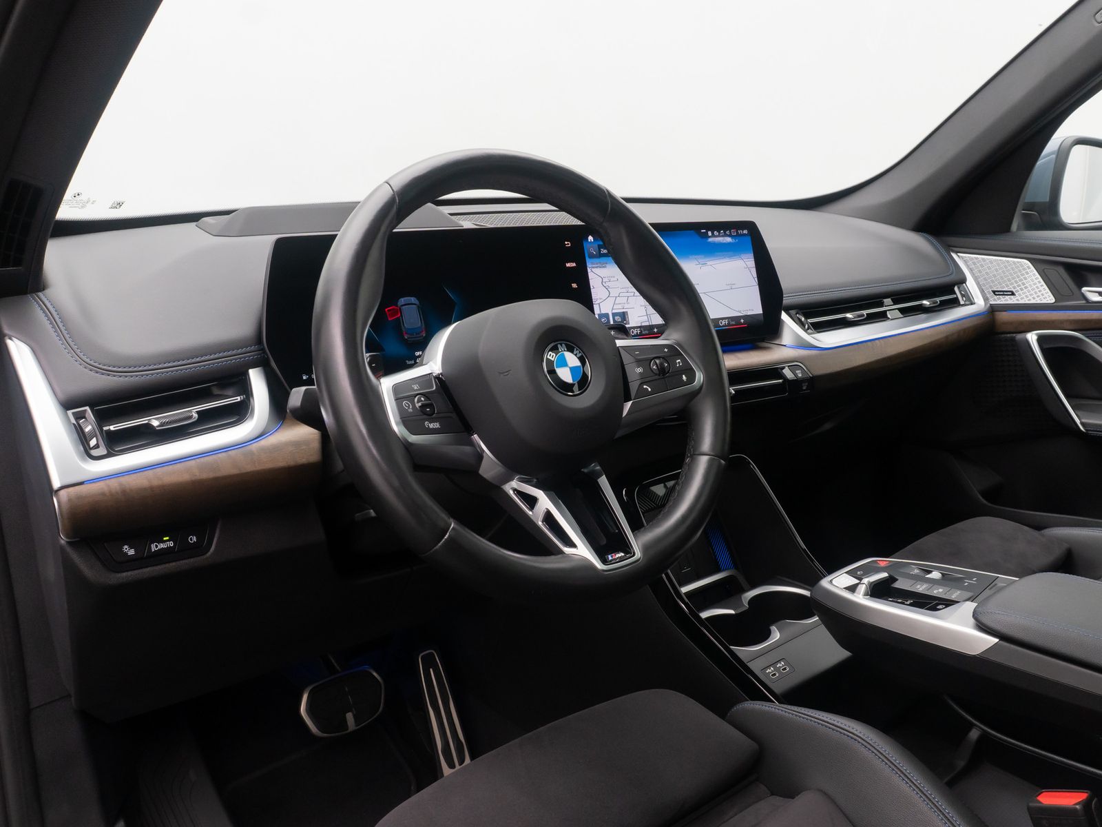 Fahrzeugabbildung BMW X1 xD23d M Sport 360&deg; HUD H/K AHK Panorama DAB