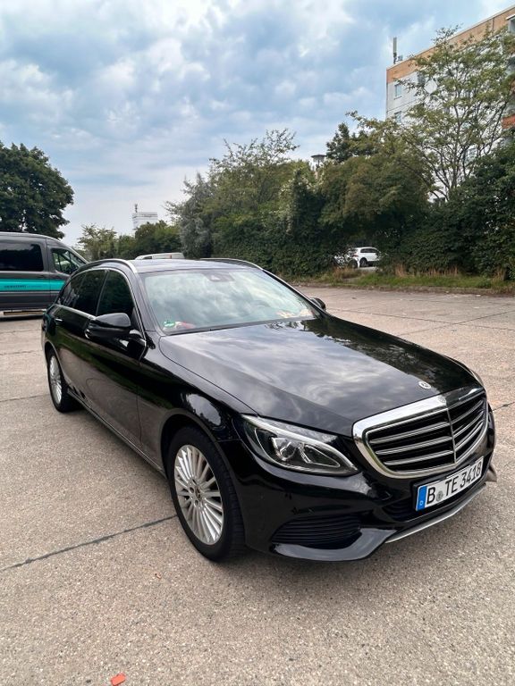 Image of Mercedes-Benz C 180