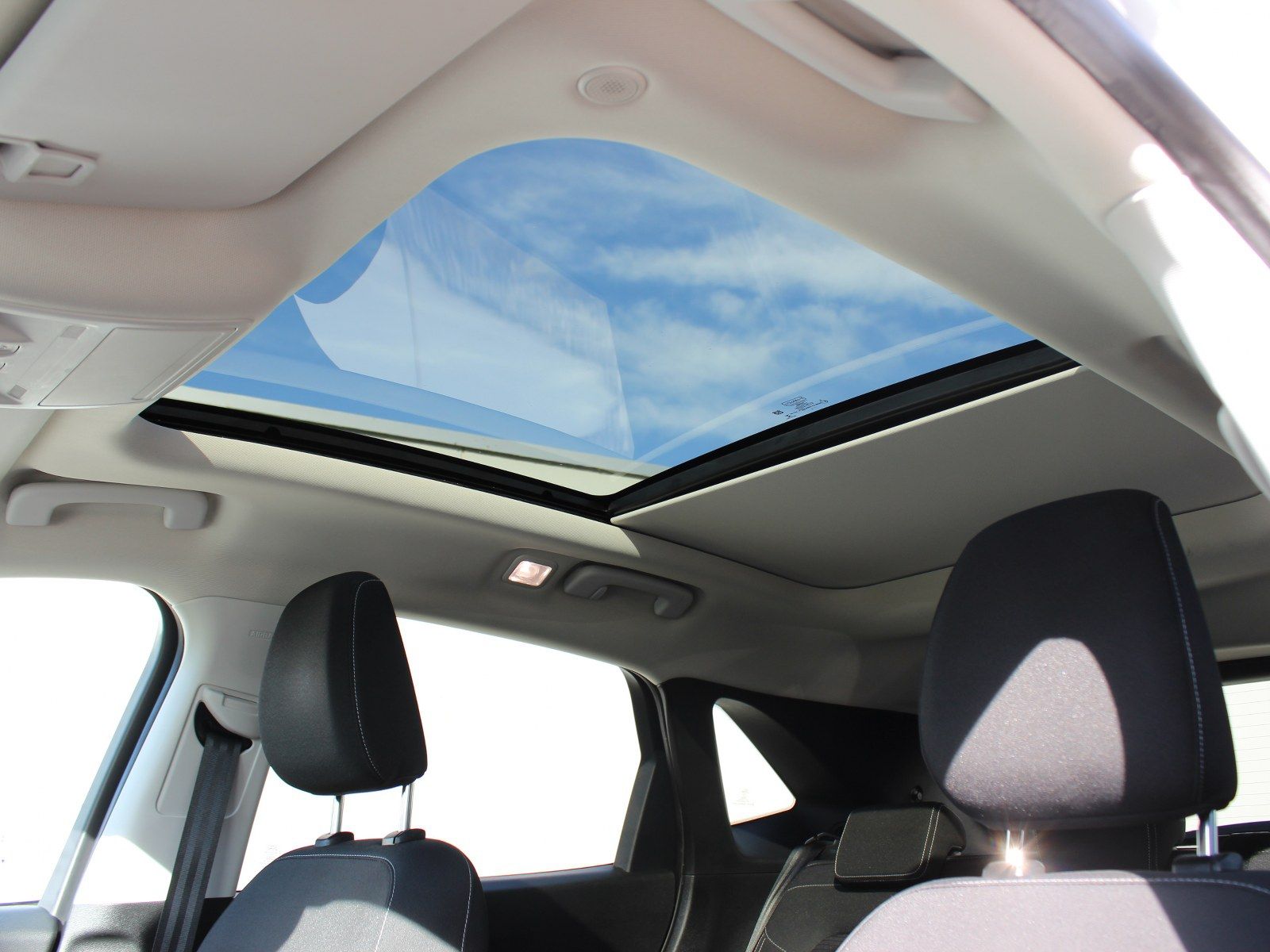 Fahrzeugabbildung Ford Kuga Plug-In Hybrid Titanium 2,5 Duratec