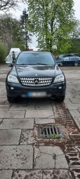 Mercedes-Benz ML 320 CDI 4matic - Mercedes-Benz ML 320 Gebrauchtwagen in Hamburg