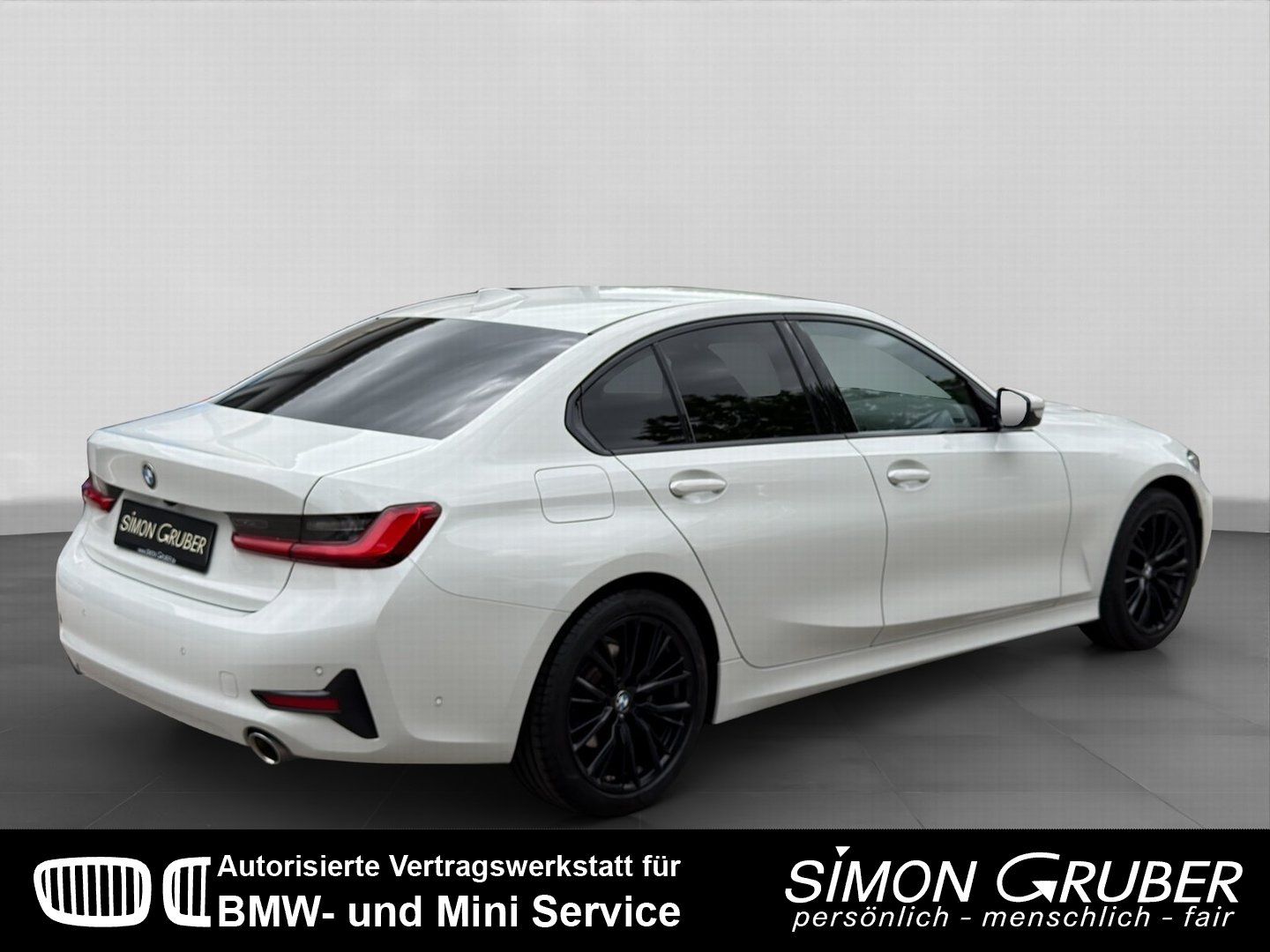 Fahrzeugabbildung BMW 318 i Adv Shadow HUD SHZ Innovationspaket Kamera