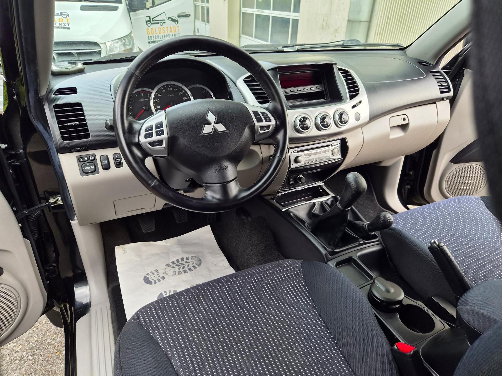 Mitsubishi L200 Intense 4WD TÜV+INSP NEU