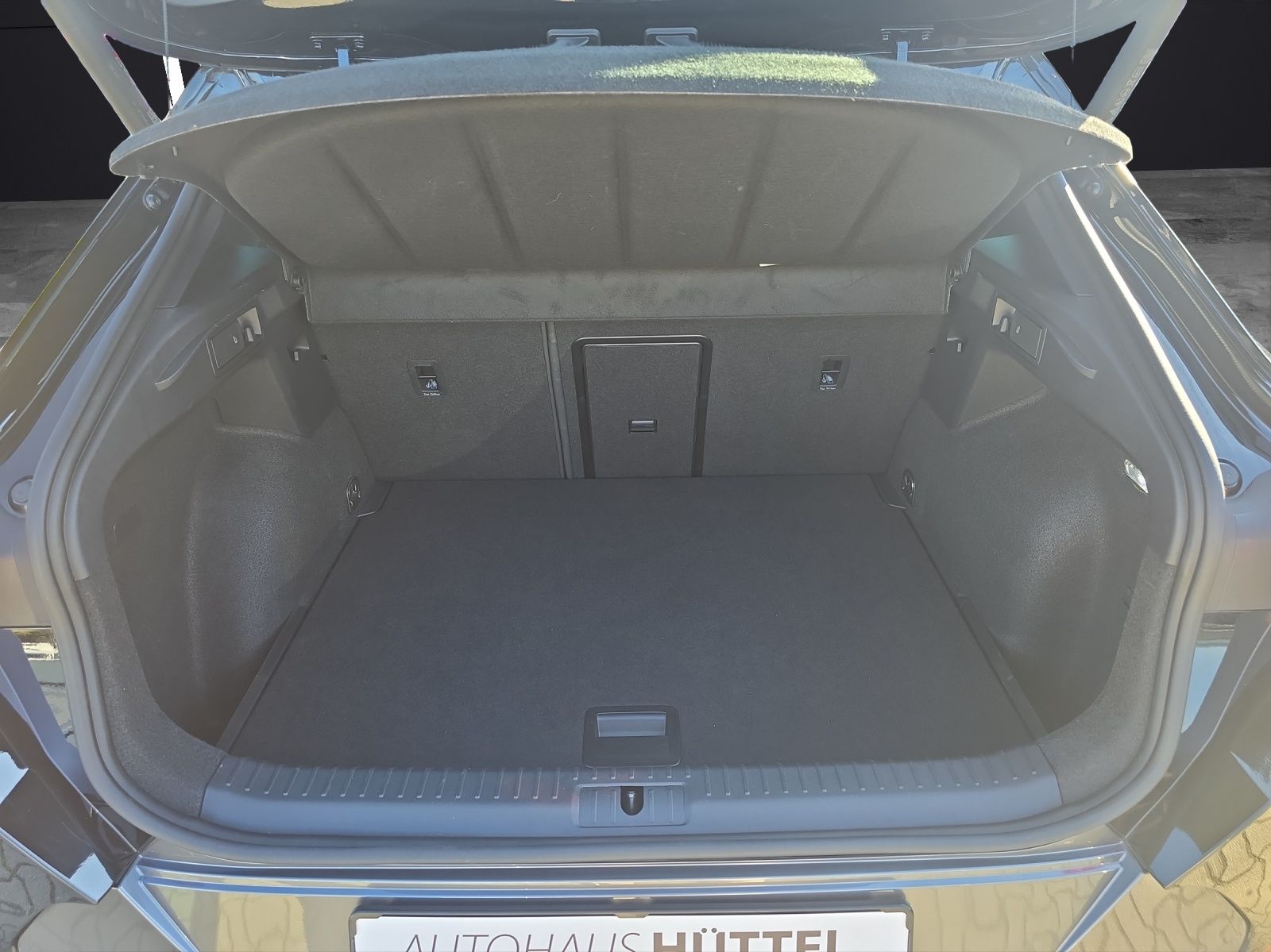 Fahrzeugabbildung CUPRA Formentor Basis 1.5 TSI DSG ACC KAMERA PANORAMAD