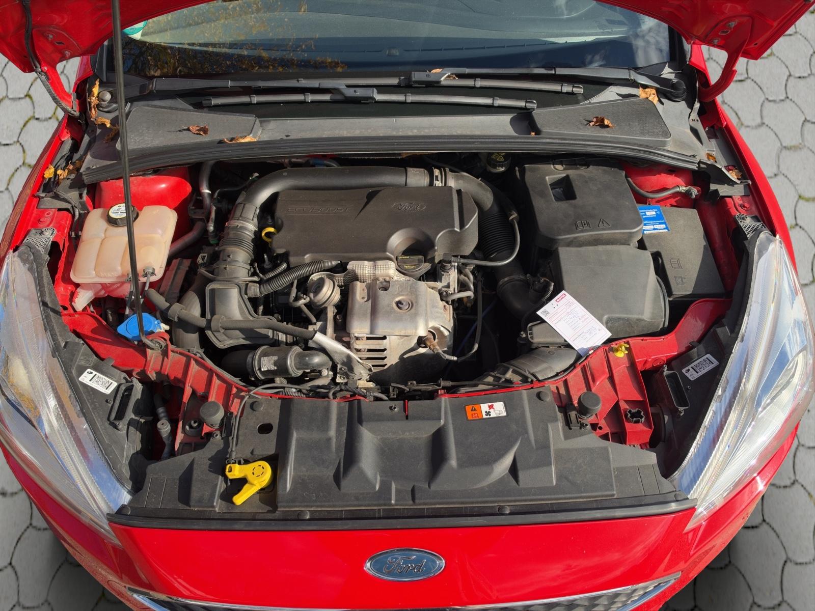 Ford Focus 2014 — photo 13