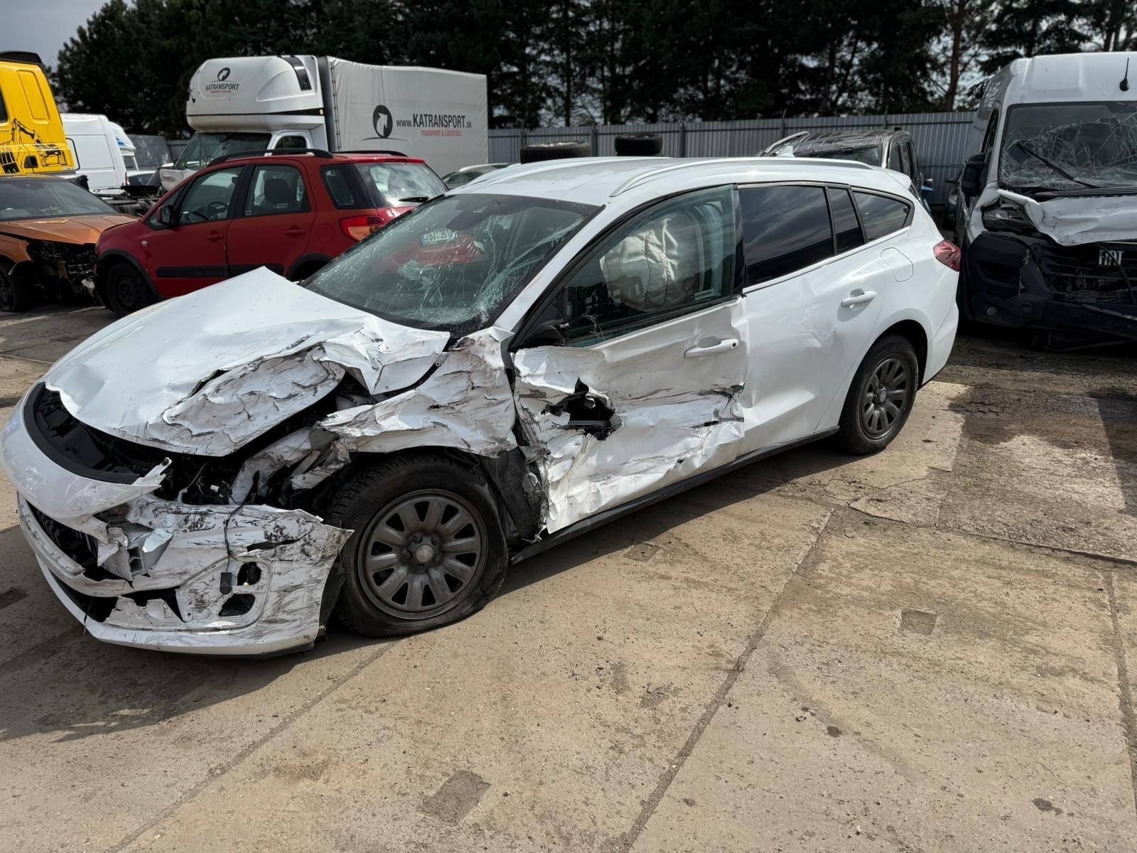 Ford Focus 1,0 EcoBoost Hybr. 114kW Titan. X Tur AT