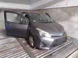 Toyota Yaris 1,33-l-Dual-VVT-i Multidrive S Life Life - Toyota Yaris: 33 Vvt I