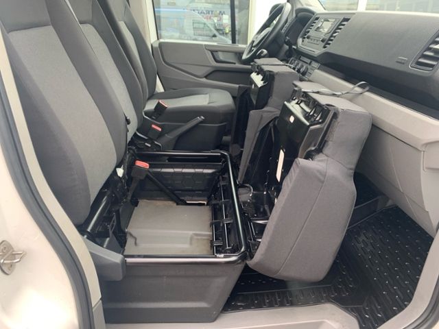 Fahrzeugabbildung Volkswagen Crafter 35 Kasten 2.0 TDI MR 1.HAND AHK STANDHEI