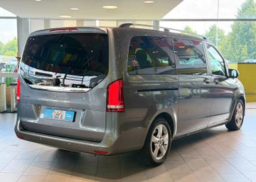 Mercedes V 220 - 7