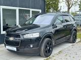 Chevrolet Captiva 2.2 D LT 2WD Bi-Xenon/AHK/Alufelgen - Chevrolet in München