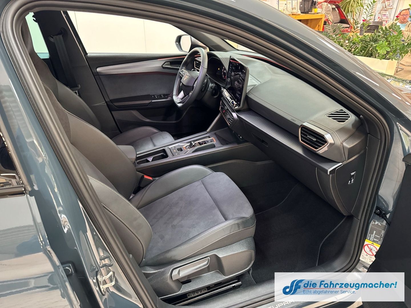 Fahrzeugabbildung CUPRA Leon 1.5 eTSI 110 kW neues Modell*DSG*Digi C*Mem
