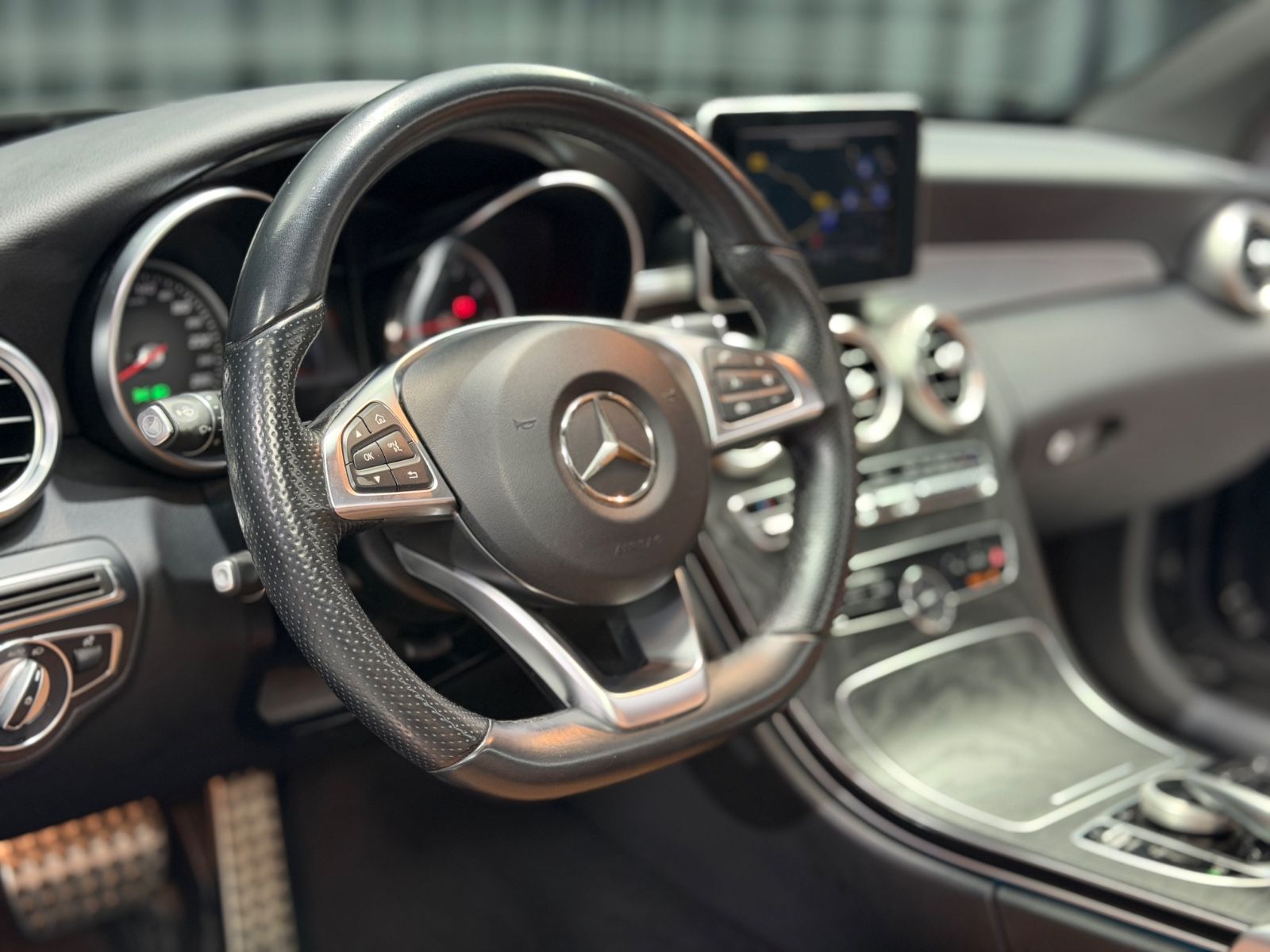 Fahrzeugabbildung Mercedes-Benz C250 Coupe|AMG-LINE|19 ZOLL|ILS-LED|NAVI|AUTOMAT