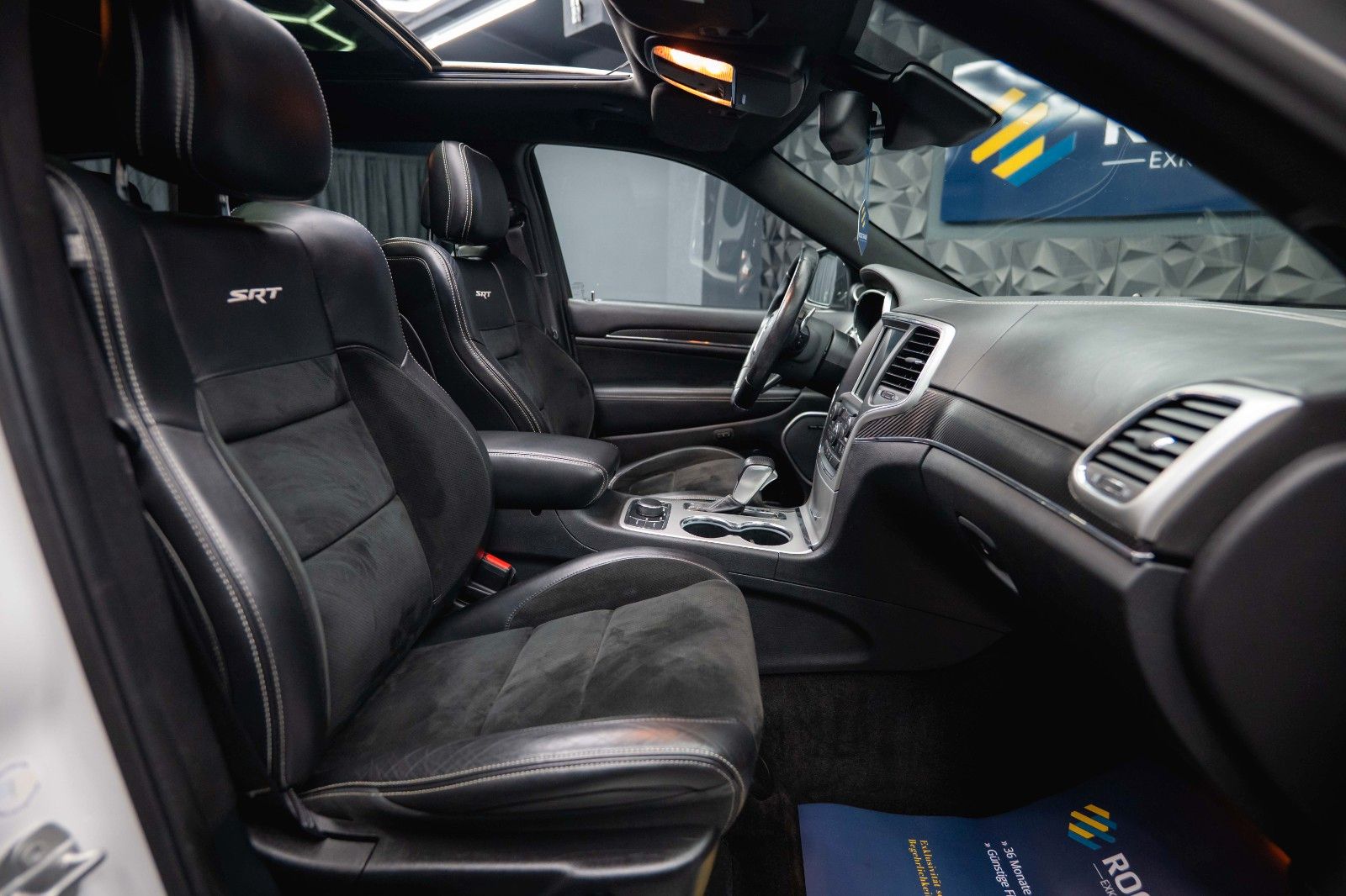 Fahrzeugabbildung Jeep Grand Cherokee 6.4 SRT V8 *Unfallfrei*Pano*COC*