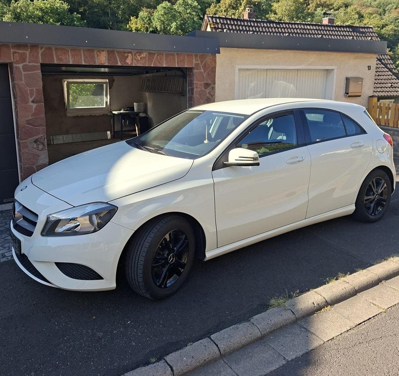 Mercedes-Benz A 180