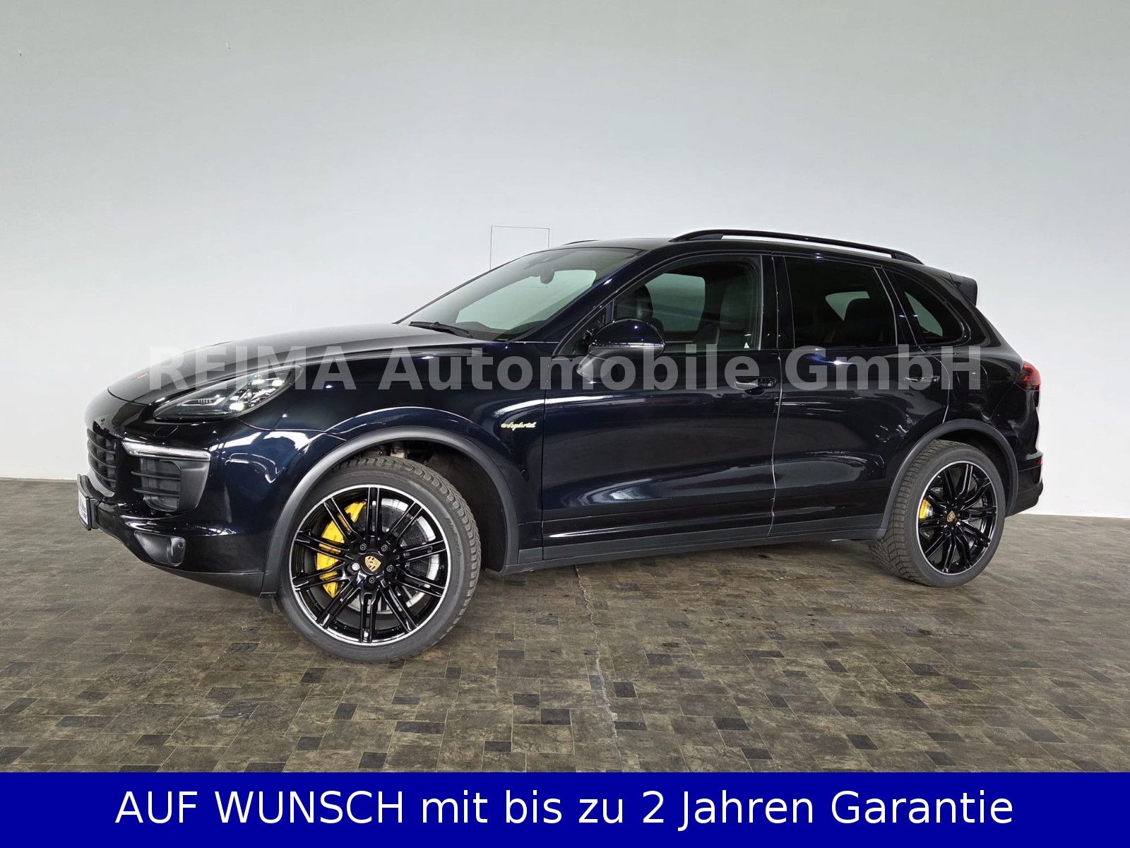 Fahrzeugabbildung Porsche Cayenne S E-Hybrid, Chrono, Pano, LED