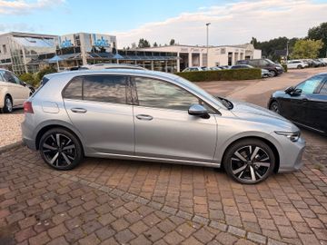 Volkswagen Golf 8.5 1.5 eTSI 150PS Style, LED, AHK, KAMERA