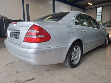 Mercedes E 200 - 6