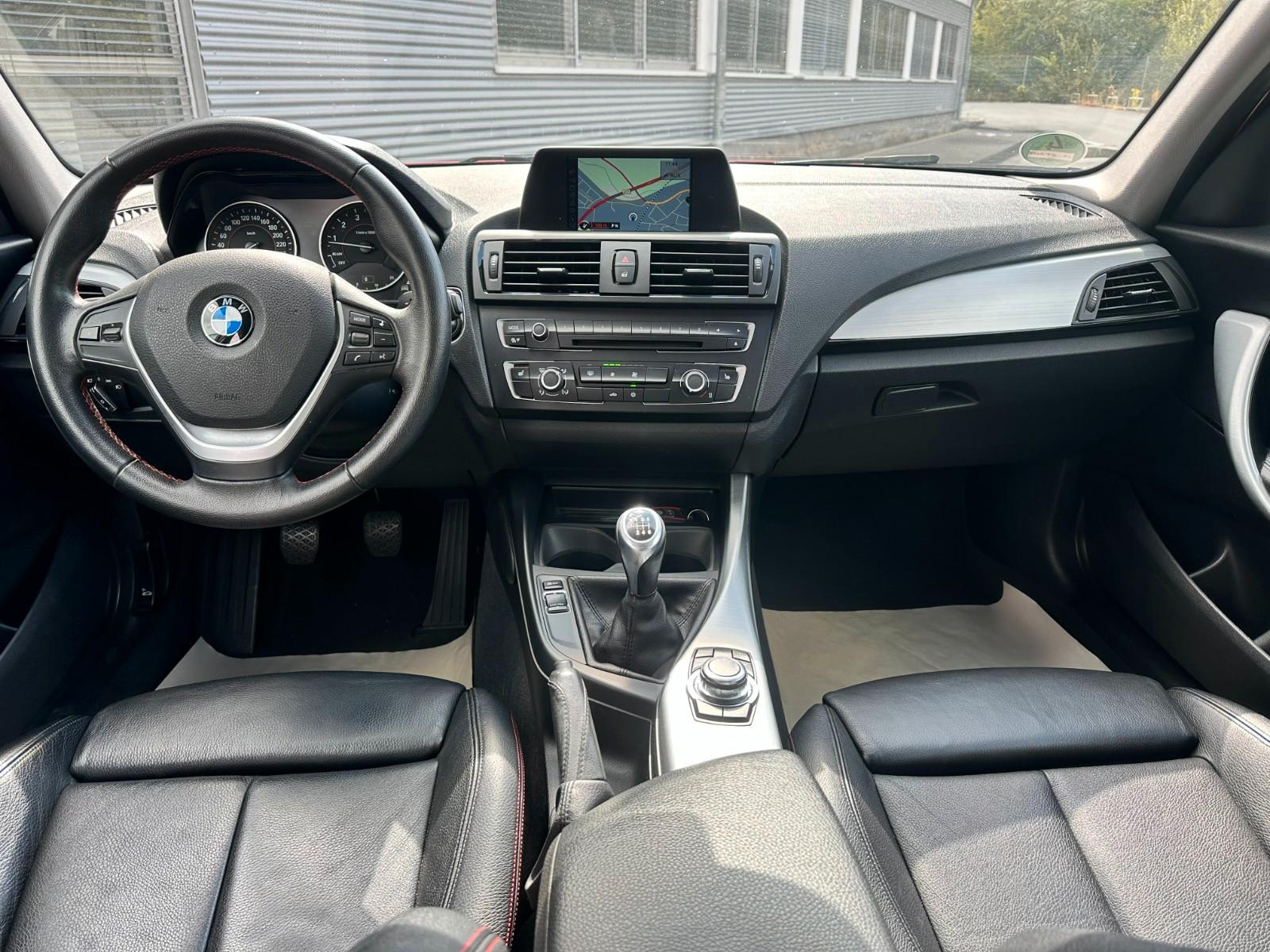 BMW 116i Sport Line Vollleder Bi-Xenon Navi 1.Hand
