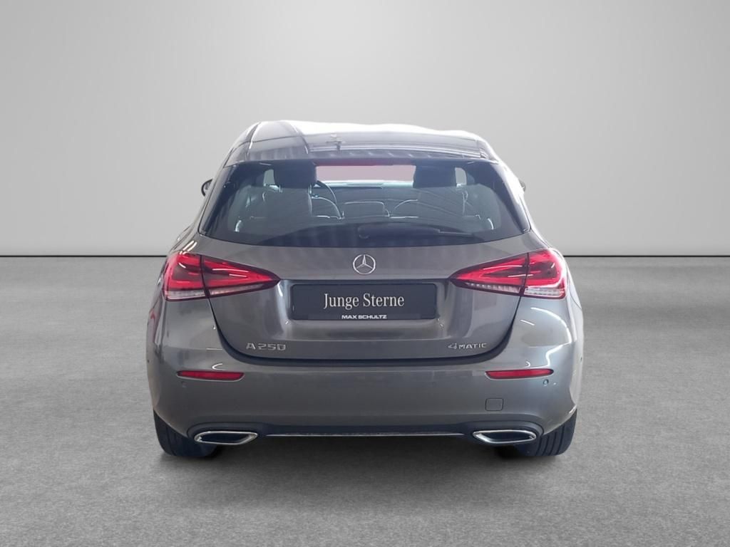 Fahrzeugabbildung Mercedes-Benz A 250 4MATIC Kompaktlimousine ''Advanced'' *LED*