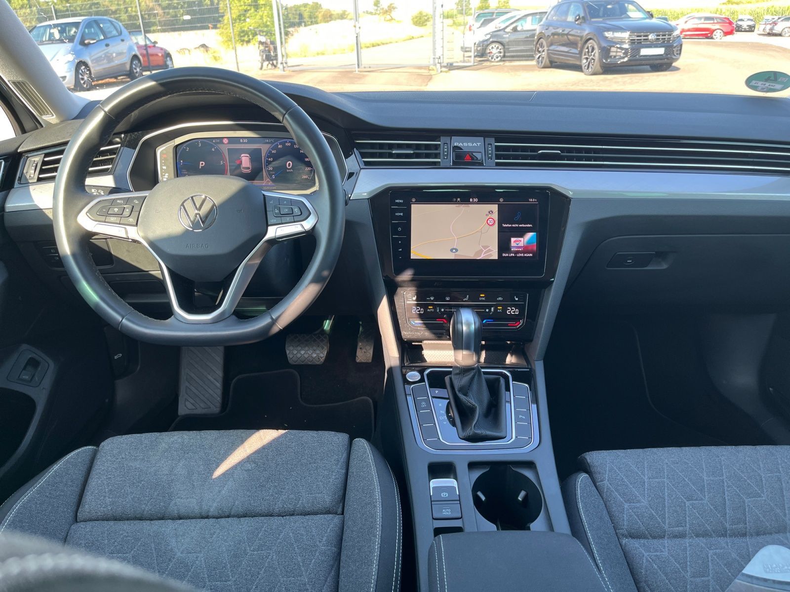 Volkswagen Passat - Bild 11