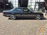 BMW 735i mit H-Kennzeichen - graue BMW 735