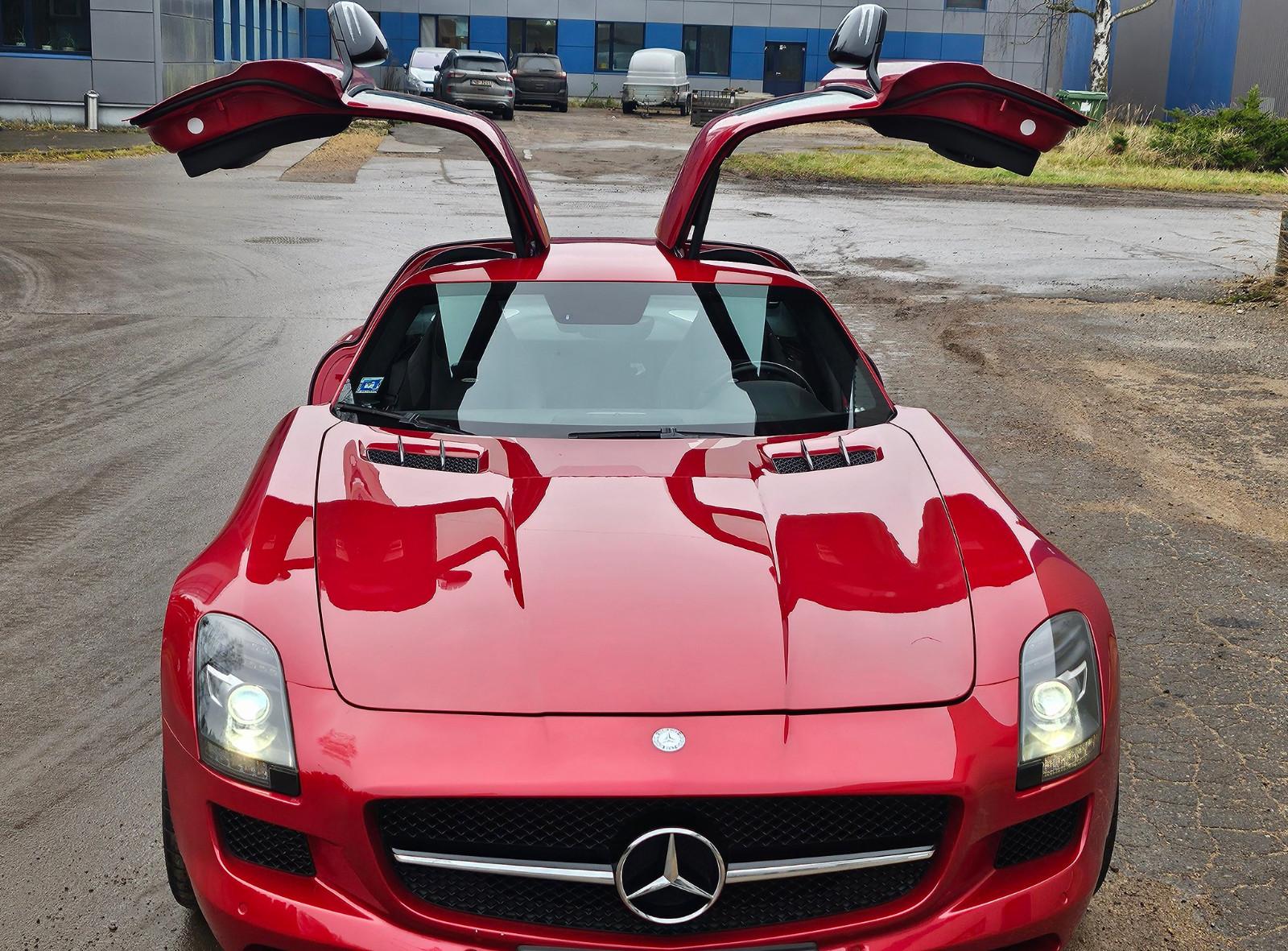 Mercedes-Benz SLS AMG Coupe