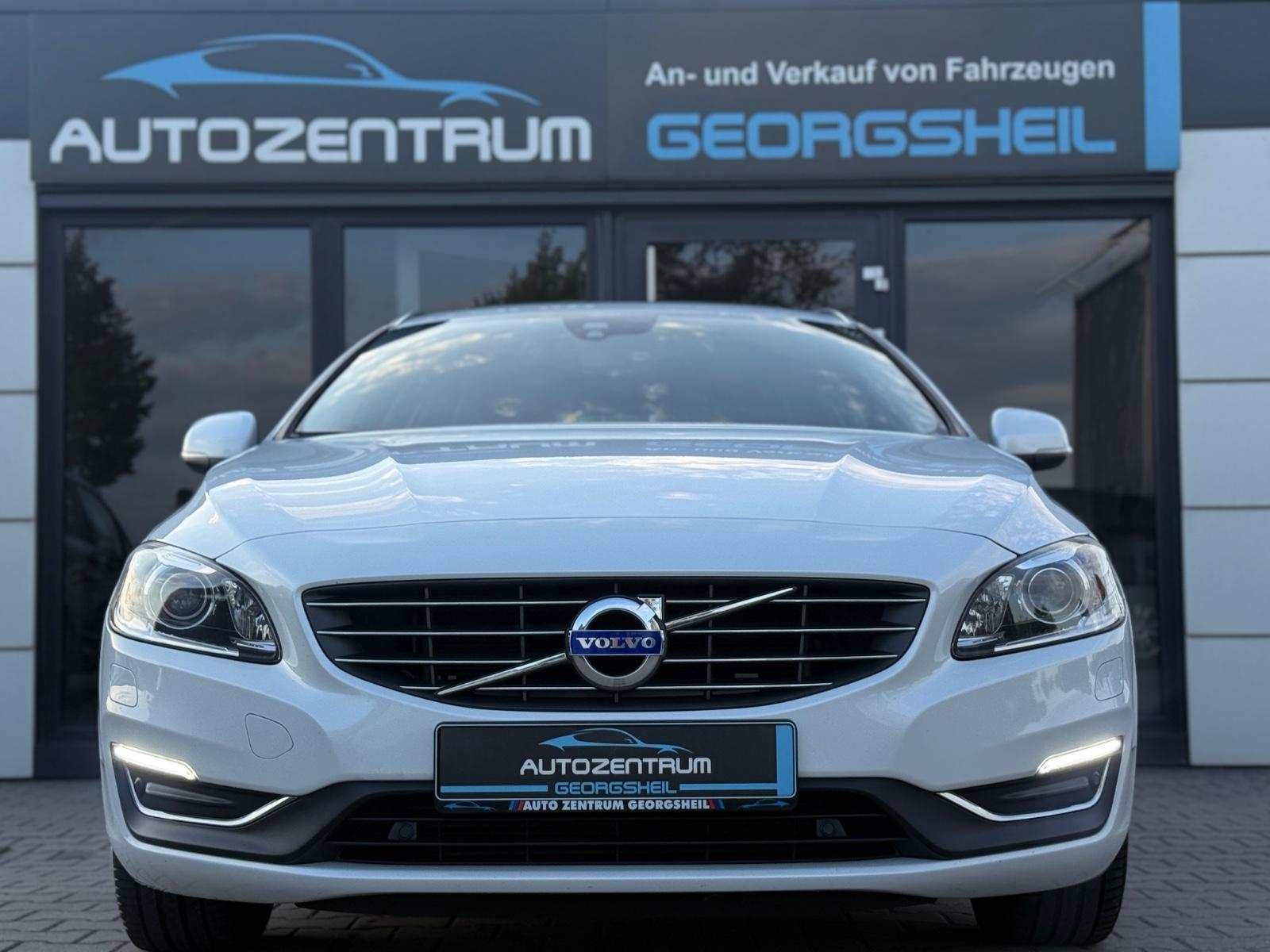 VOLVO V60 D5 2.4 215ch SUMMUM BVA Toit Ouvrant Entretien Complet