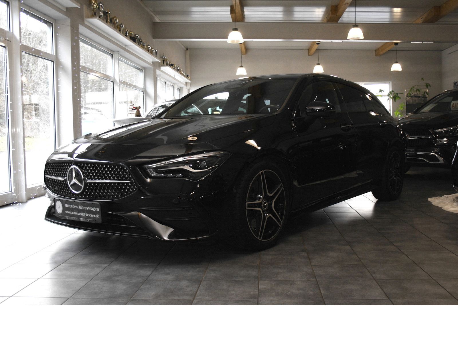 Fahrzeugabbildung Mercedes-Benz CLA 200 Shooting Brake AMG Advanced Plus *Night*