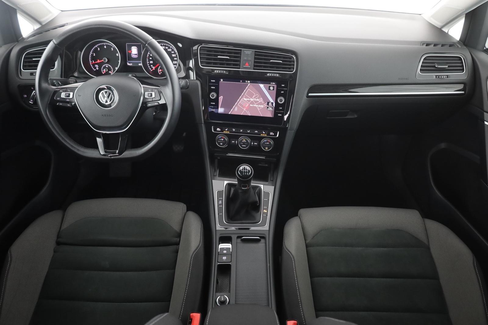 Volkswagen Golf VII 1.4 TSI R-Line LED ACC Kamera PDC Navi