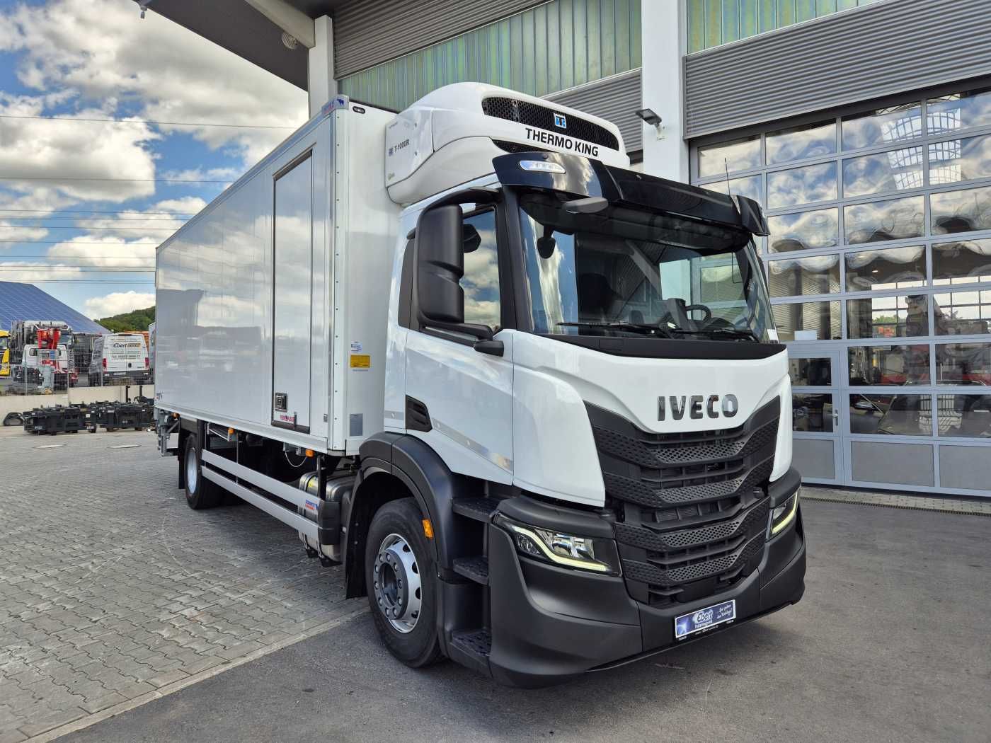 Fahrzeugabbildung Iveco S-Way AD190S40/FP ThermoKing T-1000R LBW Tür AHK
