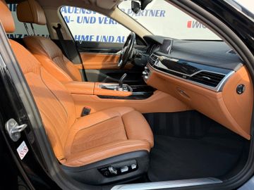 BMW 740 - 12