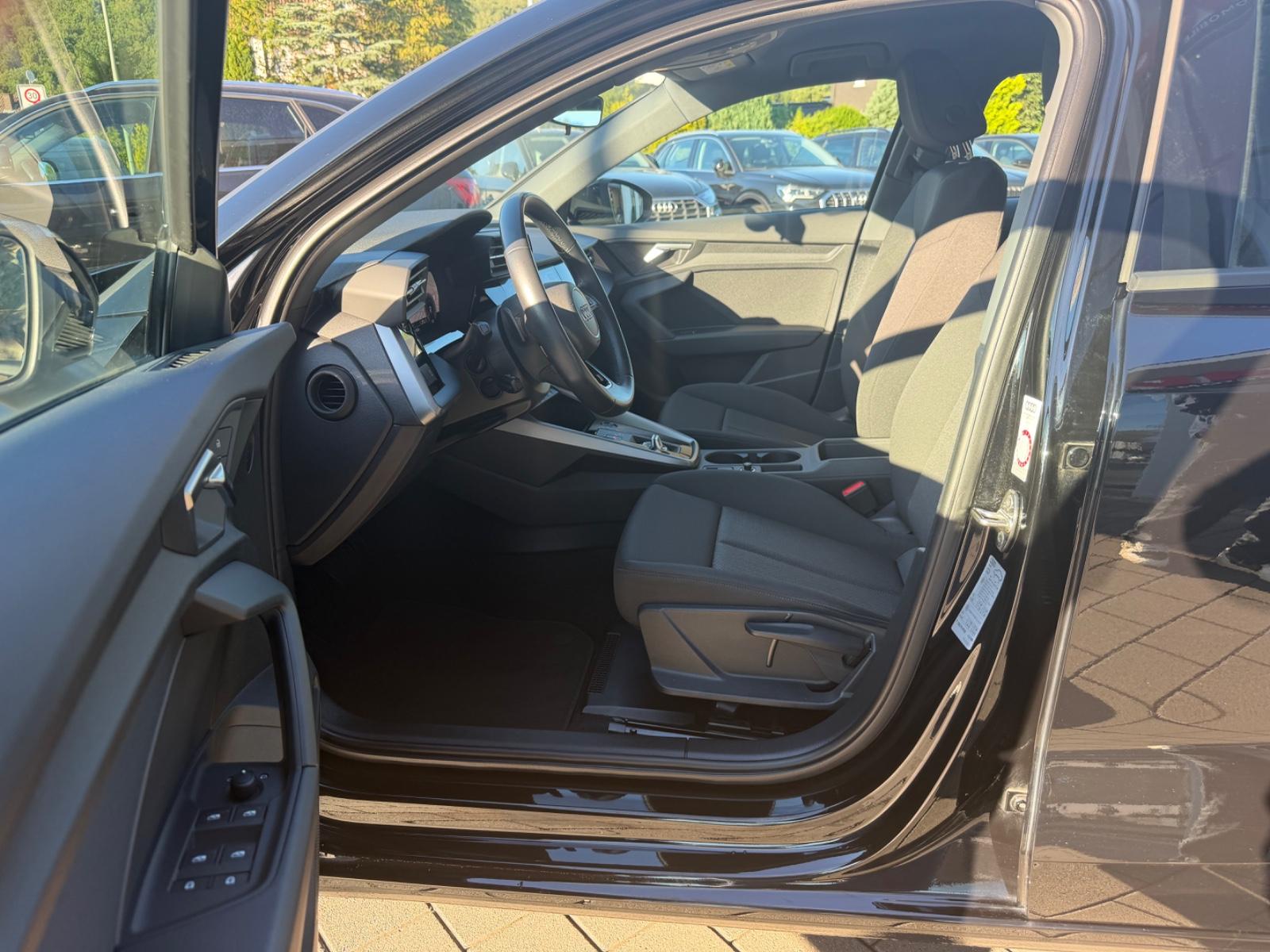 Audi A3 Sportback 35 TFSI Business-Paket, миниатюра 8