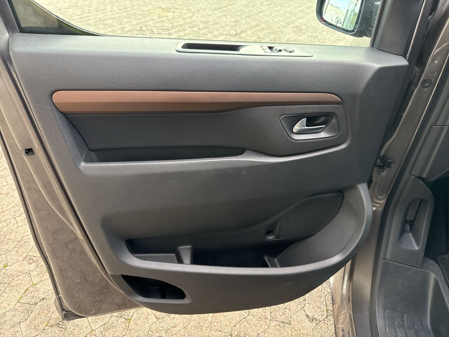 Fahrzeugabbildung Crosscamp Camper Van Flex Faltdach HUD StandHZG AHK-abnehm