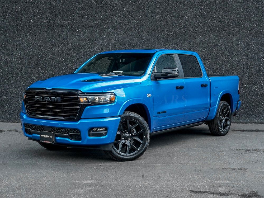 Dodge 2026 5.7L V8 HEMI! RAM 1500 Laramie €75000 +MY7