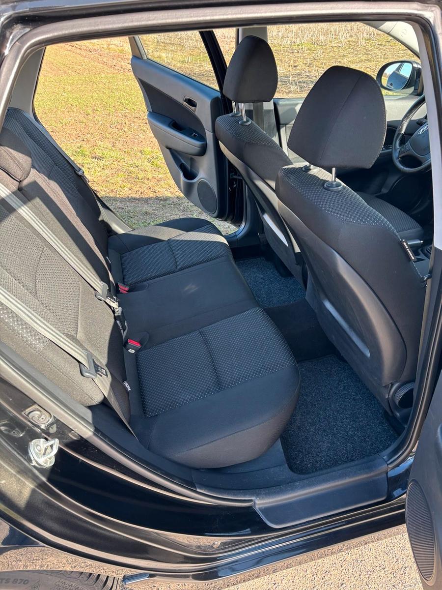 Hyundai i30 2011 — photo 6