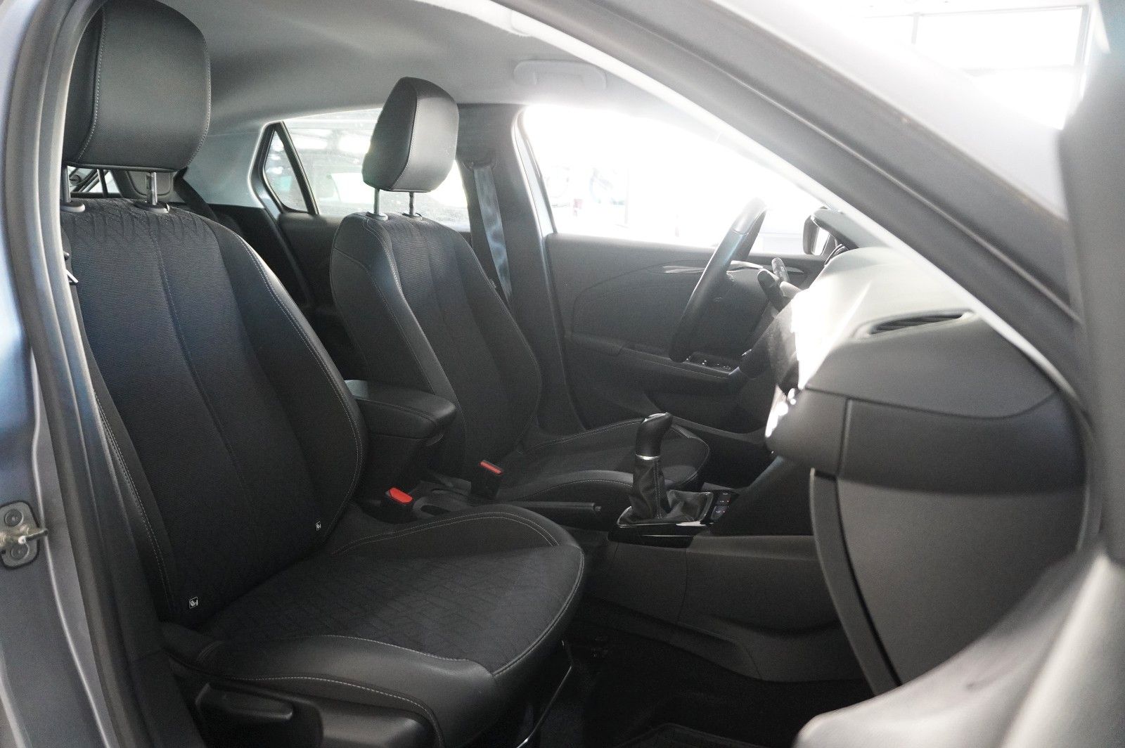 Fahrzeugabbildung Opel Corsa F 1.2 ELEGANCE NAVI/LED/KAMERA/SHZ/VIRT.