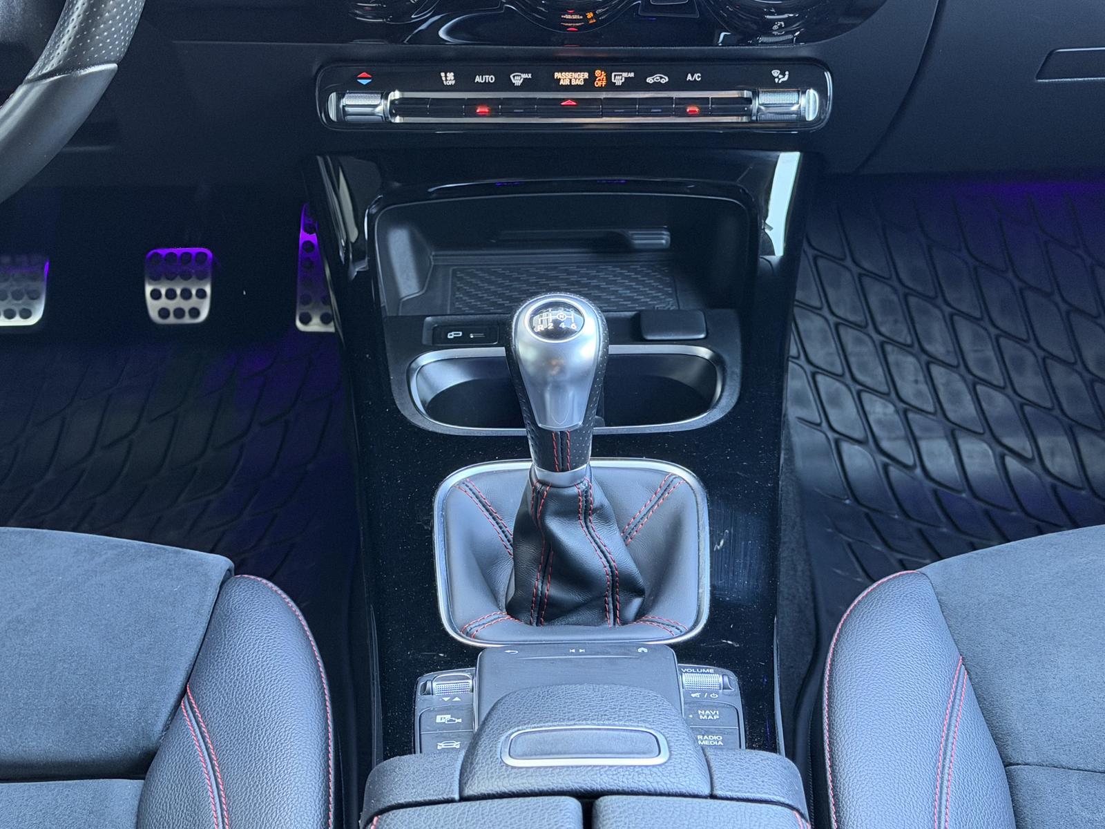 Mercedes-Benz A-Class AMG Night LED Distronic Kamera Ambiente-Be, миниатюра 20