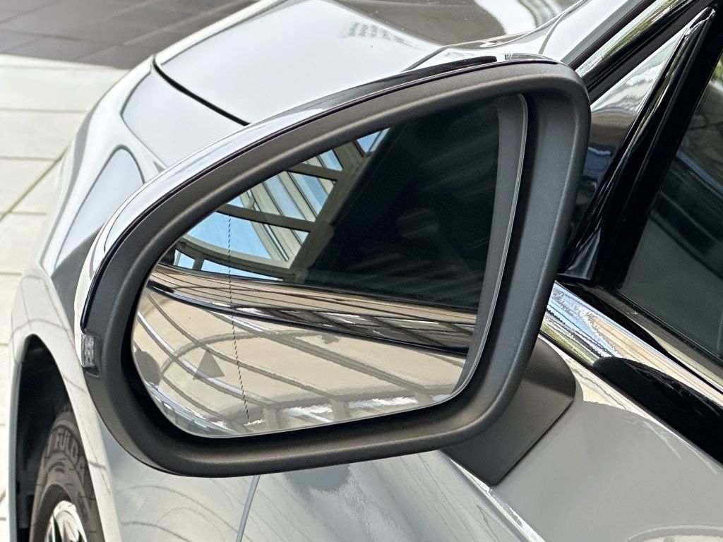 Fahrzeugabbildung Mercedes-Benz A 200 Kompaktlimousine AMG*NIGHT*SpH*AHK*LED*PDC