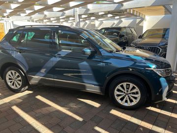 Volkswagen Tiguan - 8