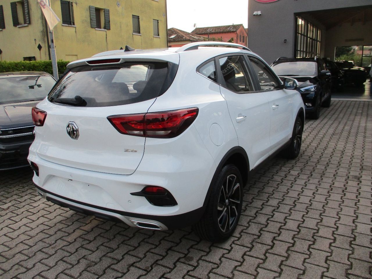 MG ZS