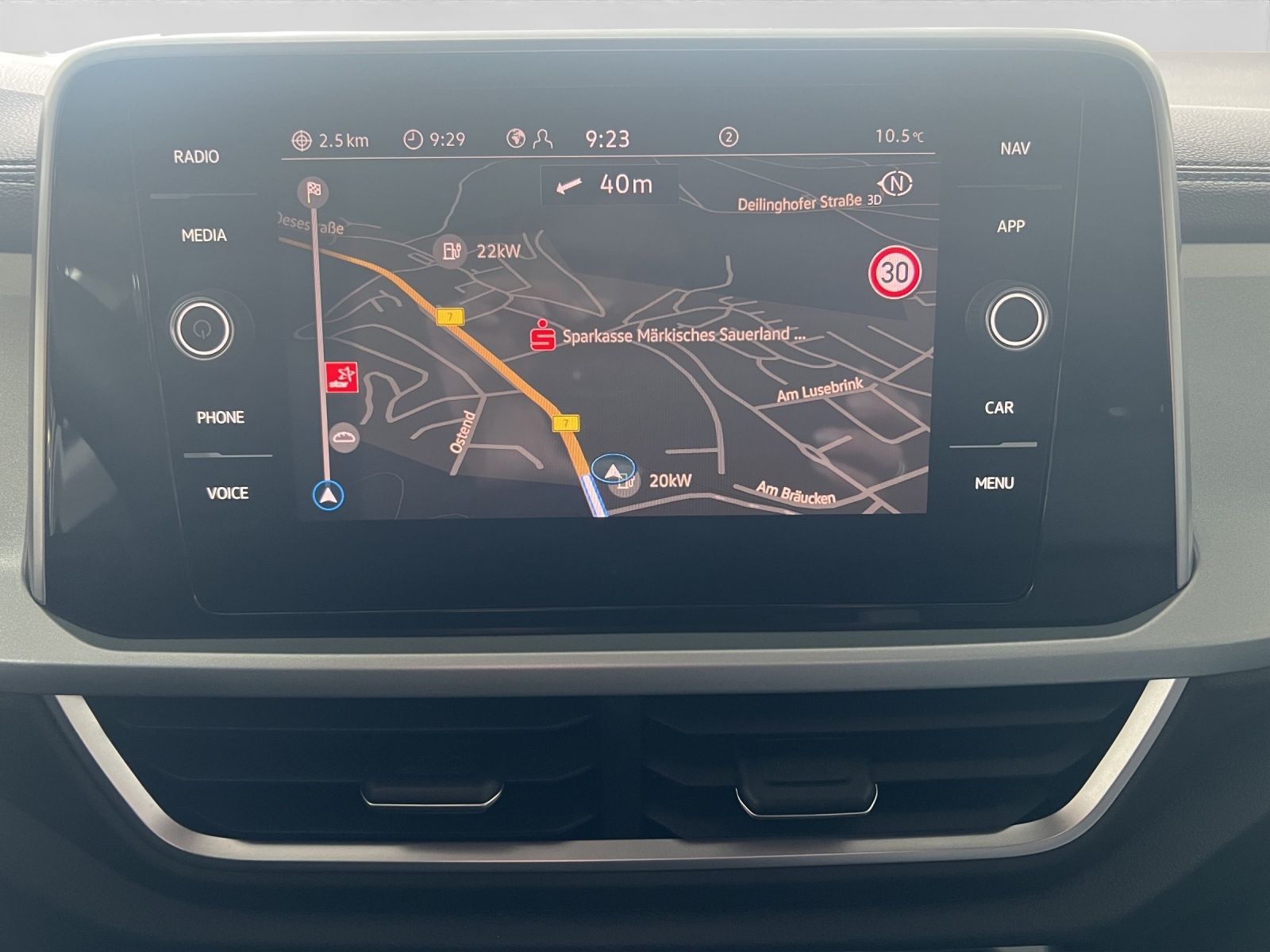 Volkswagen T-Roc - Bild 12