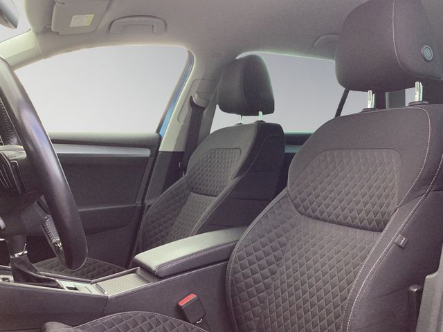 Superb Combi 2.0TDI DSG Ambition AHK