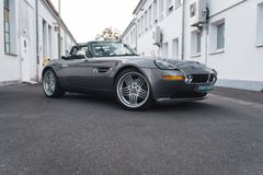 Fahrzeugabbildung BMW Z8 Roadster Alpina/Stratusgrau/Performance Paket
