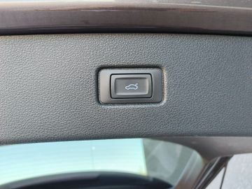 Audi Q7 - 8
