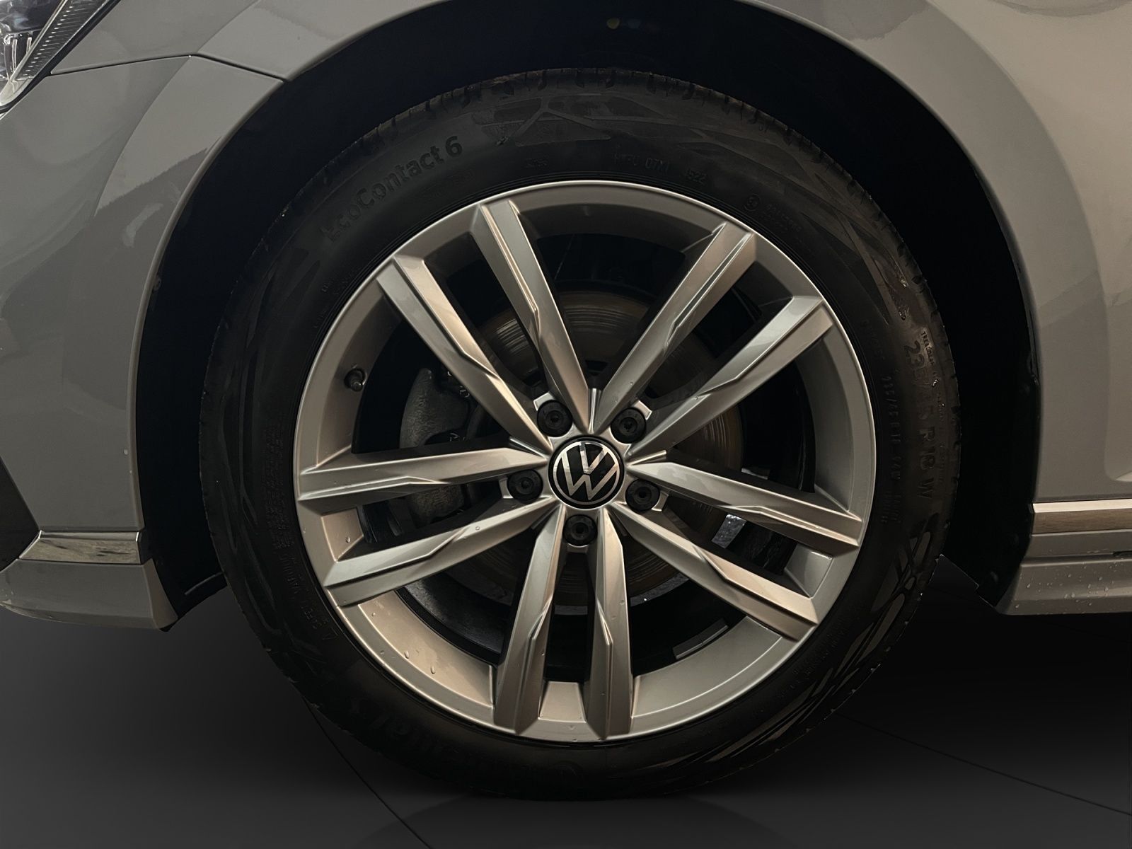 Volkswagen Passat Variant - Bild 11