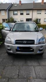 Hyundai Tucson mit Anhängerkupplung+ Rückf... - gebrauchte Hyundai TUCSON aus dem Jahr 2005