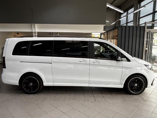 Mercedes-Benz V 220