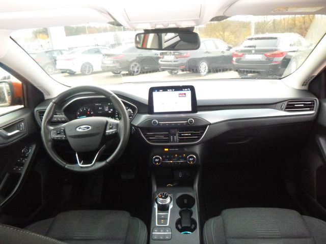 Fahrzeugabbildung Ford Focus ACTIVE 1,5 EcoB >AUT/NAV/LED/PAN/Headup<