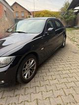 BMW 320d Facelift - BMW 3er Reihe aus 2011: Facelift