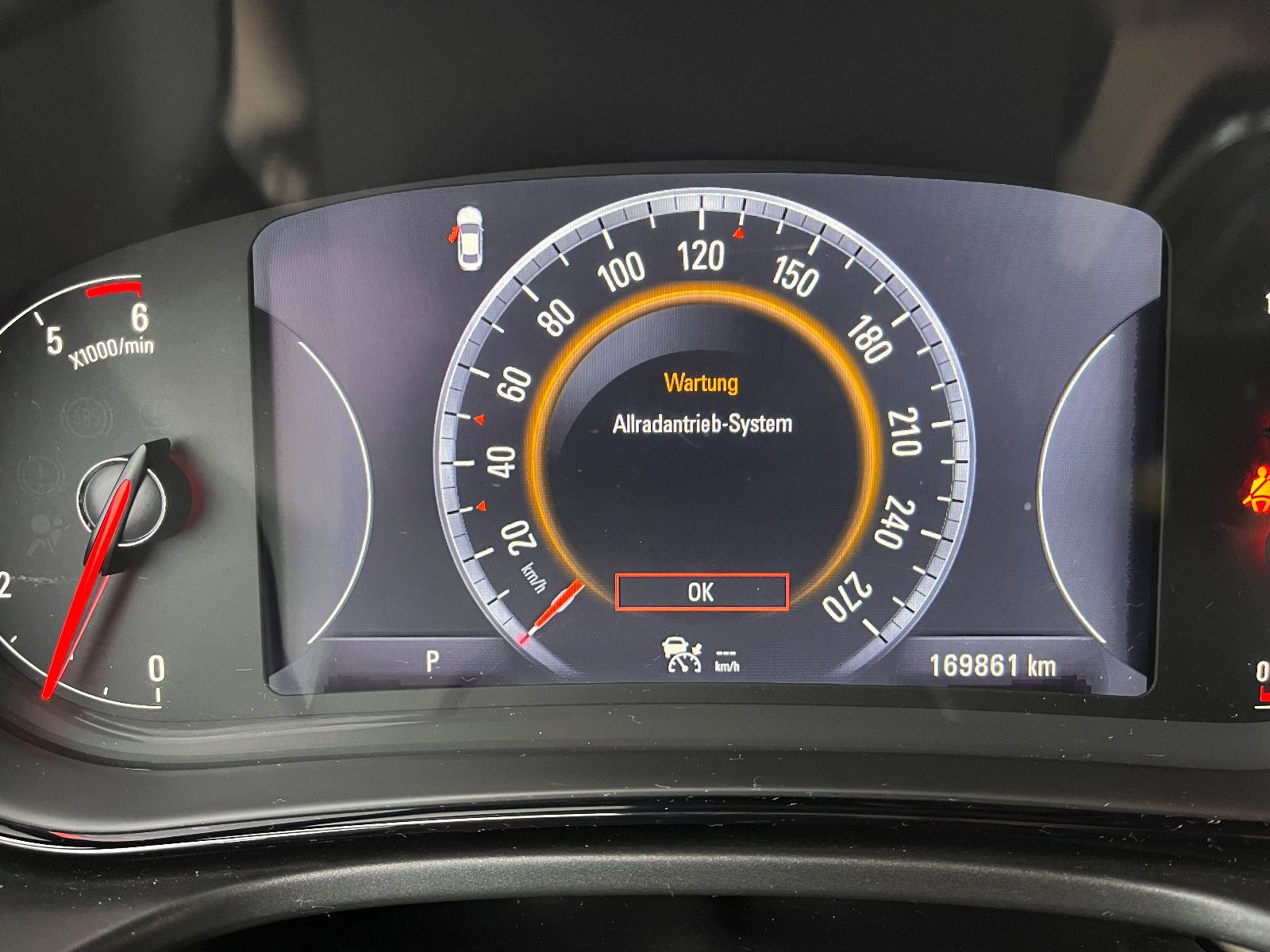 Fahrzeugabbildung Opel Insignia A Sports Tourer Innovation OPC Line 4x4